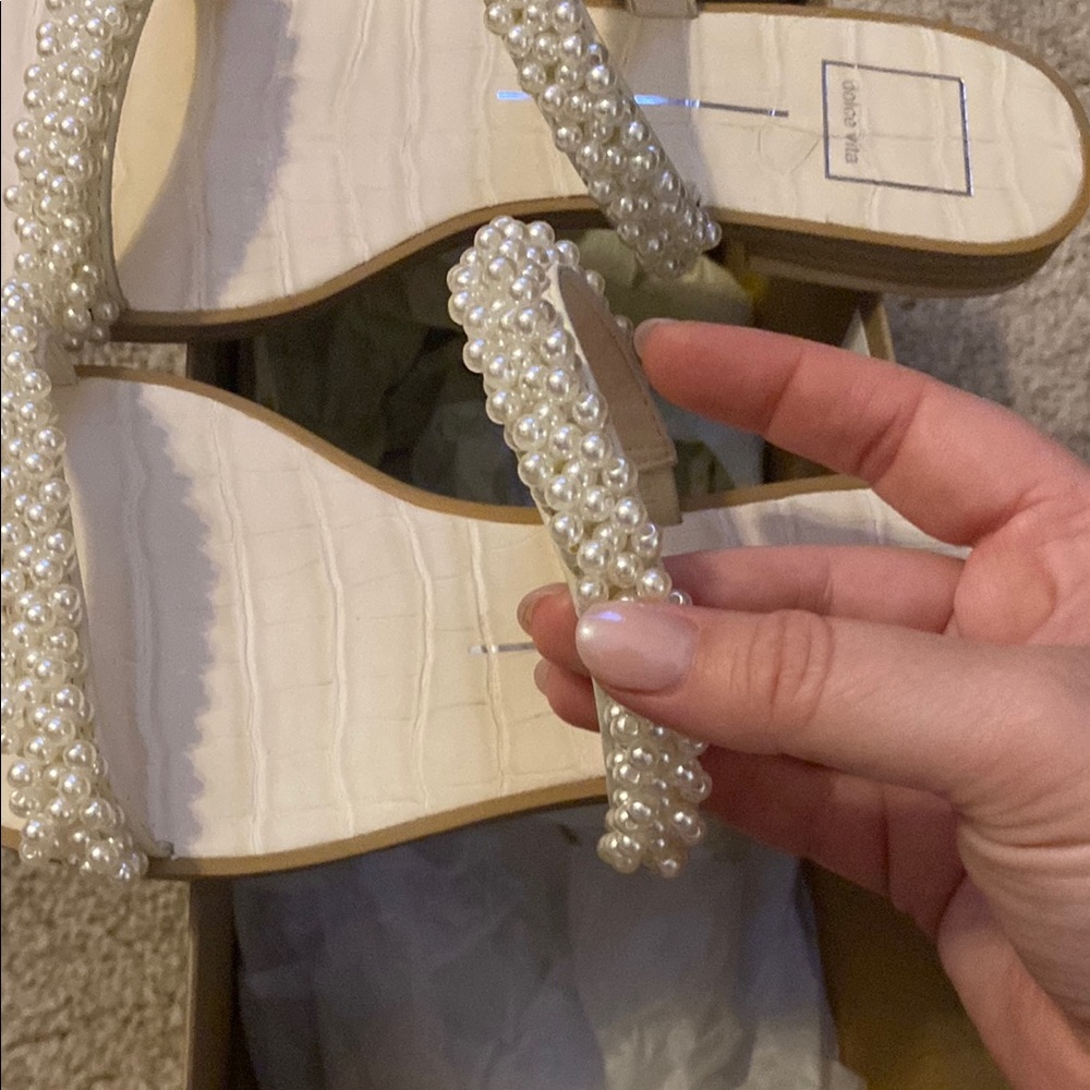 DOLCE VITA Pearl Embellished Sandals - Picture 4 of 10